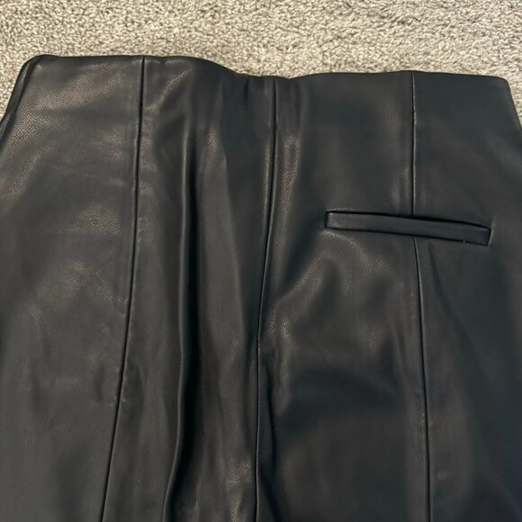 MANGO Faux Leather Black Leggings W/ Elastic Waistband & Side Zip Closure Sz M - Picture 7 of 8